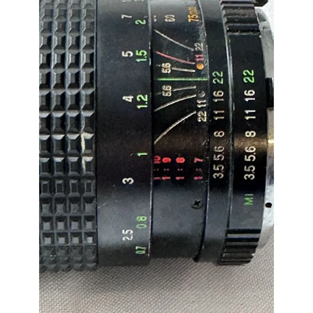 Five Star MC Auto Zoom 1:3.5-4.8‎ 35-75mm Lens